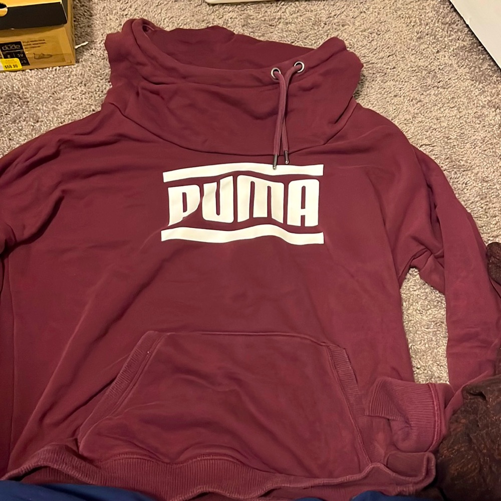 Puma hoodie maroon
